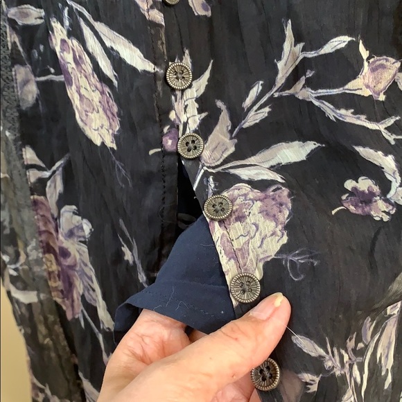 Lingerie inspired dress - Picture 5 of 5